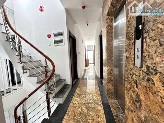 Bán toà CHDV khu vực Ngã Tư Sở - Thanh Xuân. DT 140m2 x 8T. 42 Phòng. Giá 4x tỷ - 1