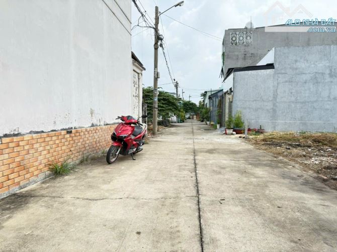 Bán đất đường Thạnh Lôc 26, Quận 12 - Ngay ngã tư ga dt 4x17m giá 4,25 tỷ - 1