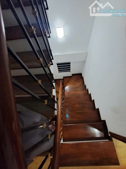 BÁN NHÀ TRẦN THÁI TÔNG CẦU GIẤY – NHÀ ĐẸP – NGÕ NÔNG – THOÁNG SÁNG – 32M2, CHỈ HƠN 7 TỶ - 1