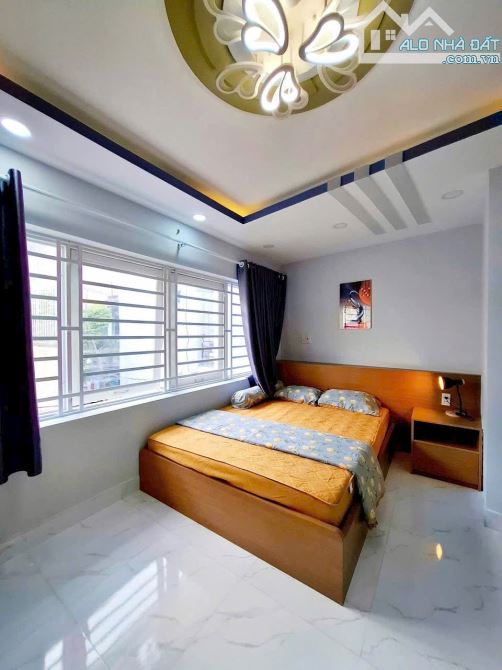 Tân Bình giáp Quận 10-5 Tầng-30M2(ngang hơn 4M)-3pN-Giá Chỉ Nhỉnh 5Ty TL ‼️ - 1