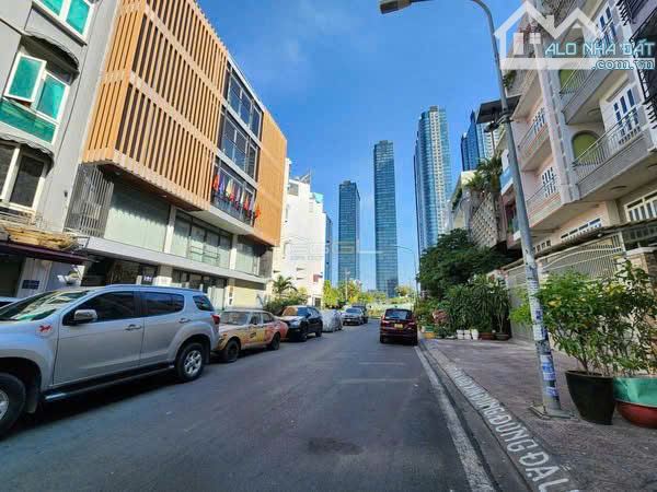 2 Mặt tiền Nguyễn Ngọc Phương 106m2, 5 tầng, giá 41 tỷ - 1