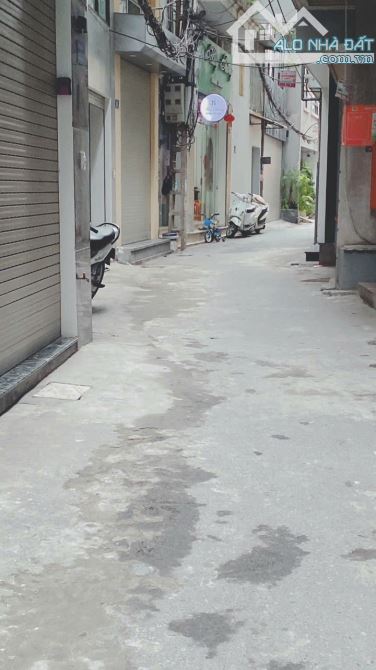 Bán nhà Ngọc Lâm Long biên 34m 5t 8.8 tỷ ô tô vào nhà gần mặt phố - 1