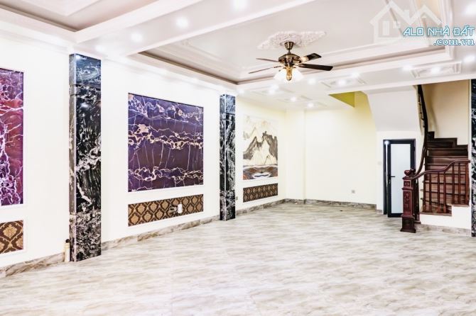 Chính chủ bán nhà 6 tầng tại Giang Biên DT:75m2,Thang máy ,ô tô đỗ cửa ,kinh doanh . - 1