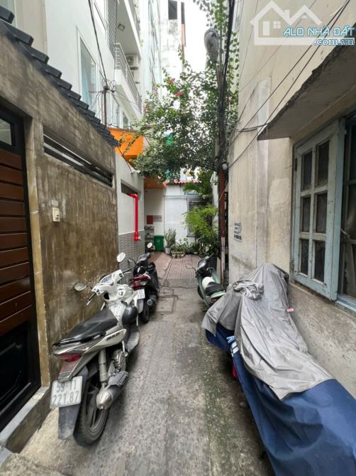 Bán nhà Lê Lai P.Bến Thành Q.1 60m2 6 tầng ngang 4.3m Gía 18.5 Tỷ - 1