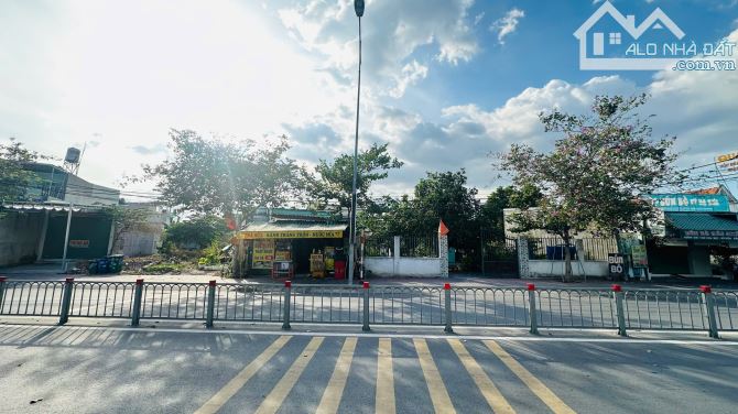 Đất mặt tiền kinh doanh gần BigC Go, phường Đông Hòa, TP Dĩ An. 15 tỷ - 1