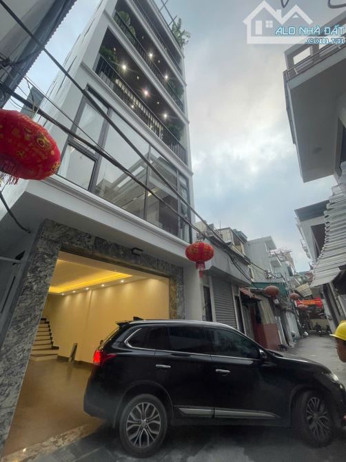Ngọc Thụy: gara ô tô, thang máy, căn góc, 6 tầng, 13.5 tỷ - 1
