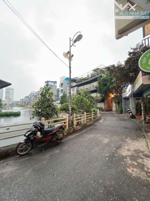 BÁN ĐẤT CÓ NHÀ 3 TẦNG – MẶT HỒ TAI TRÂU, NGỌC LÂM -LONG BIÊN – LÔ GÓC 3 MẶT THOÁNG - 1