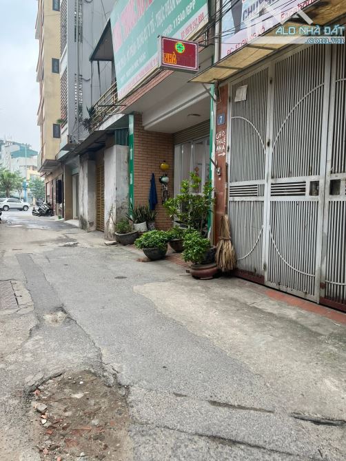 NHỈNH 17 TỶ, NHÀ PHÂN LÔ, KINH DOANH, HOÀNG QUỐC VIỆT, CẦU GIẤY, DT 55M, 3 TẦNG, MT 4.1M - 1
