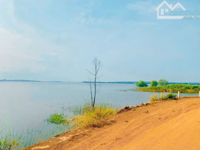 CẦN BÁN VIEW HỒ SÔNG RAY ƯU ĐIỂM ĐẤT RẤT ĐẸP THÍCH HỢP NHIỀU MÔ HÌNH KINH DOANH NGHỈ DƯỠNG - 1