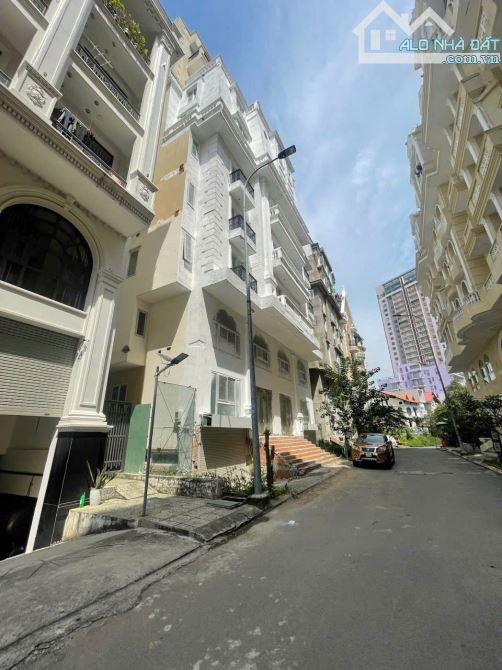 Bán khuôn đất ngay Nguyễn Văn Hưởng Q.2 - 20x26m XD Hầm 6 tầng - giá 110 tỷ. - 1