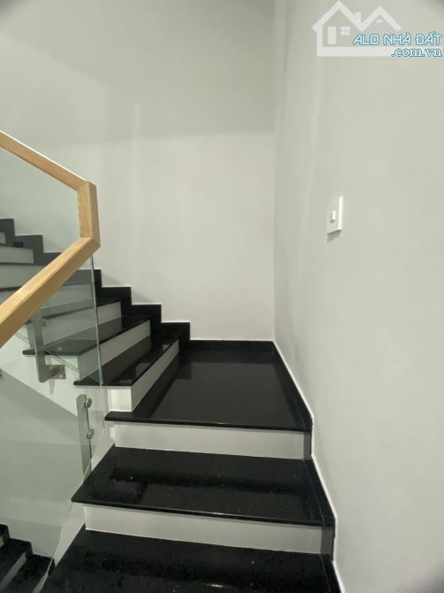 PHO14 Bán nhà 5 tầng có thang máy mặt tiền Trần Nguyên Hãn ngay TTTP Nha Trang - 1