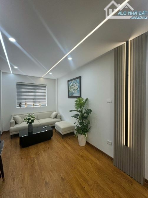 Bán căn hộ chung cư 3PN tại Hồ Tùng Mậu 85 m chỉ hơn 4 tỷ - 1