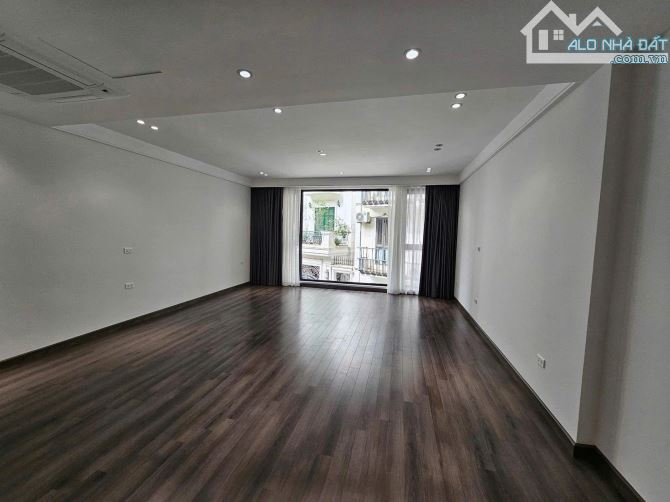 Hàng Tuyển Phố Lạc Trung DT 63m2 6 Tầng Thang Máy Ngõ Oto Tránh MT Khủng 5,7m Giá 15,9 tỷ - 1