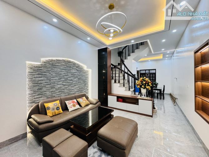 Nhà đẹp ở ngay Xuân Đỉnh Bắc Từ Liêm. Sổ vuông 45m, 4 tầng MT4m2 Giá 10.3 tỷ - 2