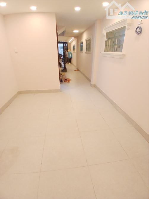 HXH Trần Hưng Đạo, 4 tầng, 76m2, tầm 15 tỷ, trung tâm Quận 1. - 2