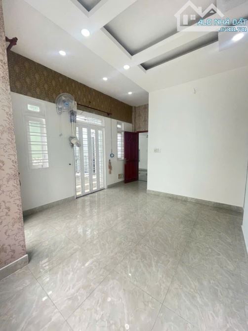 Bán nhà HXH. 96M2. 2 tầng. đường số 6.BHHB.Bình Tân. ngan 8x12. giá chỉ 6.5T - 2