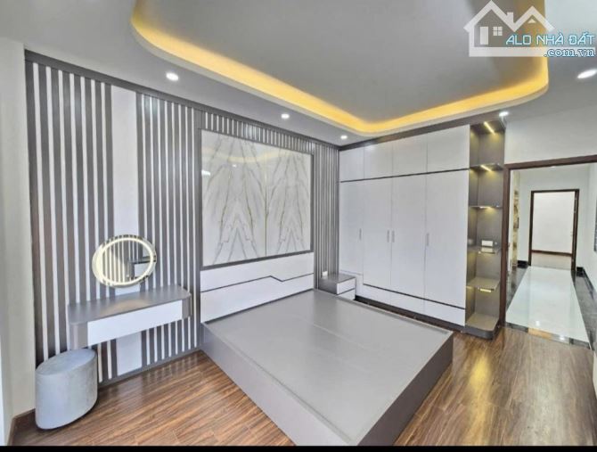Bán nhà Đông Mỹ, Thanh Trì 45m2 x 5 tầng, đường thông,kinh doanh, ô tô - 2