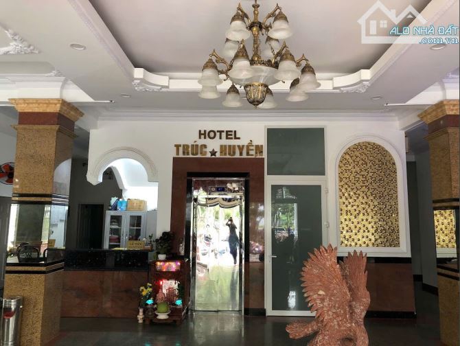 Bán khách sạn 50 phòng đường số 33 Bình Trưng Đông, Bình Tân. DT: 20*20m, vuông vức - 2