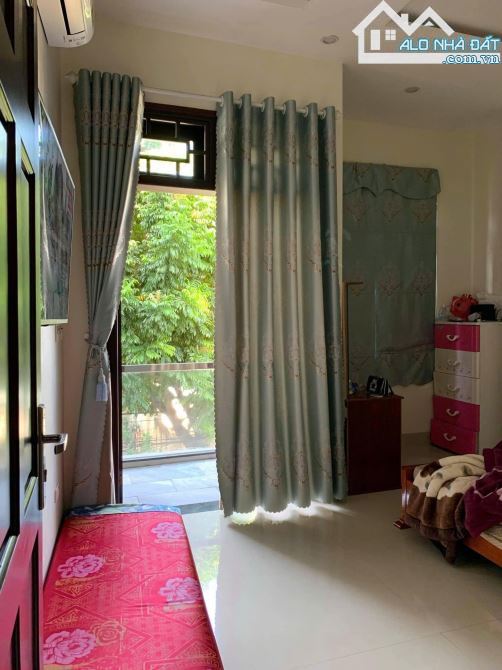 Bán Nhà 3Tầng Đường (10m5) Nguyễn Đình Tựu- DT100m2 -Gần Hà Huy Tập-Thanh Khê - Gía 9,2Tỷ - 2