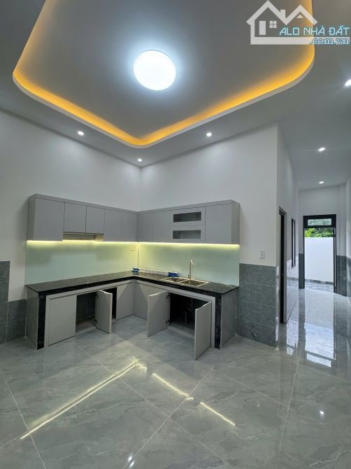 Nhà xây kiên cố - Tặng bộ nội thất 100 triệu - Giáp Bửu Long - Sổ riêng - 2