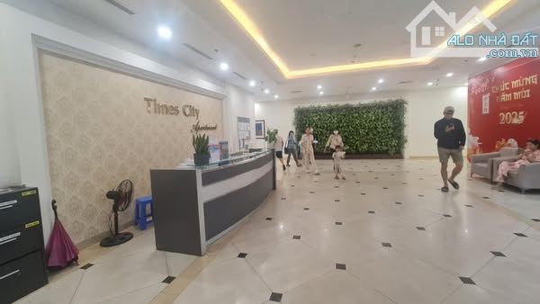 Bán gấp căn 110m2- 3PN- CC Vin Time City T7- View nhạc nc- có slot xe- Giá 87tr/m2 - 2