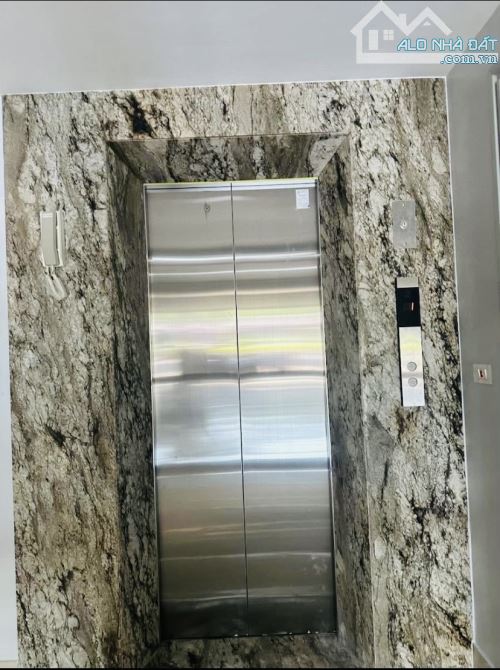 MẶT PHỐ VĂN CAO- TOÀ VP 10 TẦNG -110m2 - ĐẮC ĐỊA - DÒNG TIỀN 250Tr/ tháng - 2
