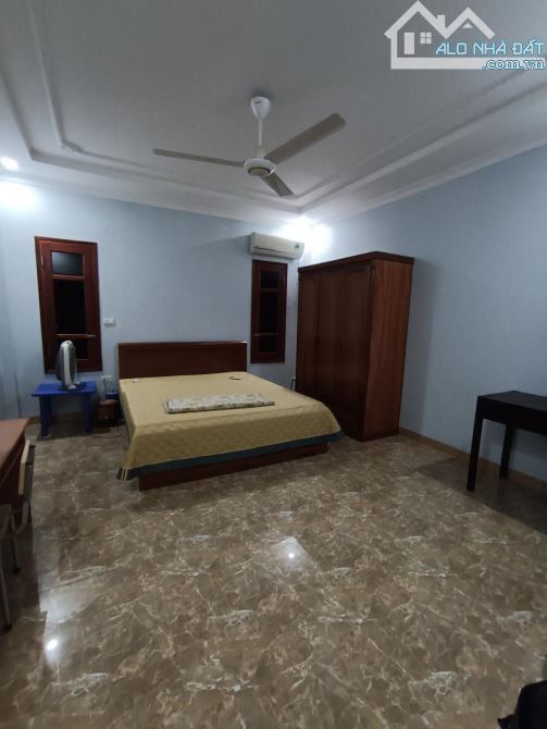 Bán Nhà Phân Lô VIP Hoàng Quốc Việt 61m x 5T, Vỉa Hè, Ô Tô Tránh, KD Sầm Uất – 27.6 Tỷ - 2