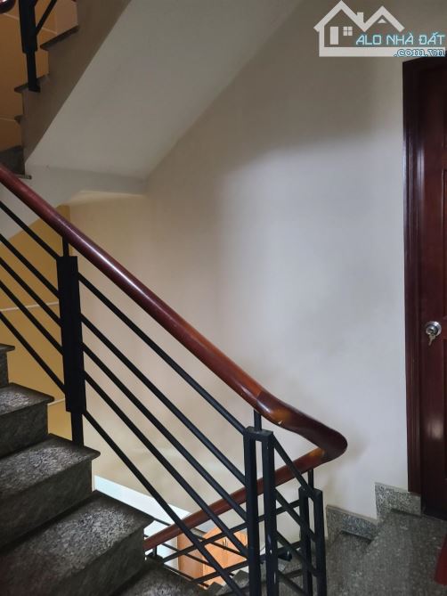NHÀ BÁ, HÀ HUY GIÁP, NGÃ TƯ GA,4*13, HẺM 8M, KHU PHÂN LÔ, NHỈNH 7 TỶ - 2