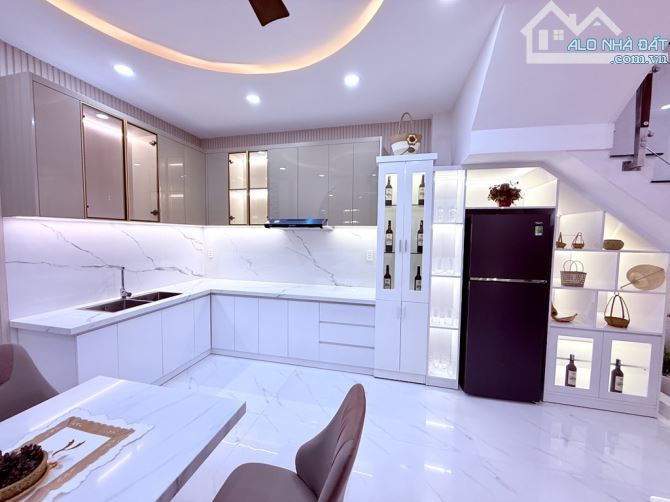 Bán nhà Phạm Văn Chiêu, phường 14, Gò Vấp, hẻm 5m, 65m2, 5 tầng, giá 8.xx tỷ - 2