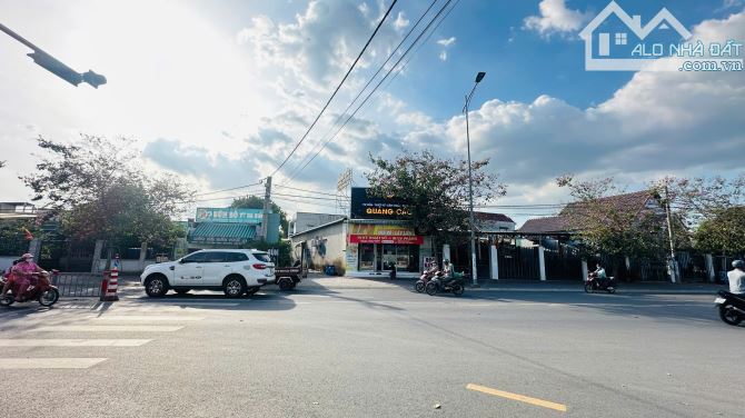 Đất mặt tiền kinh doanh gần BigC Go, phường Đông Hòa, TP Dĩ An. 15 tỷ - 2