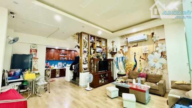 🏡 Bán Nhà Gò Vấp - Hẻm 7m – Ngay Chưng Cư Phú Gia Hưng – 4 Tầng( 5.7 x 11m) – Nhỉnh 8 Tỷ - 2