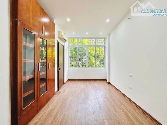 Bán Nhà Lô Góc Kim Giang, 2 Mặt Thoáng – 5 Tầng Đẹp – Full Nội Thất – Sổ Đỏ – Chỉ 5.85 Tỷ - 2