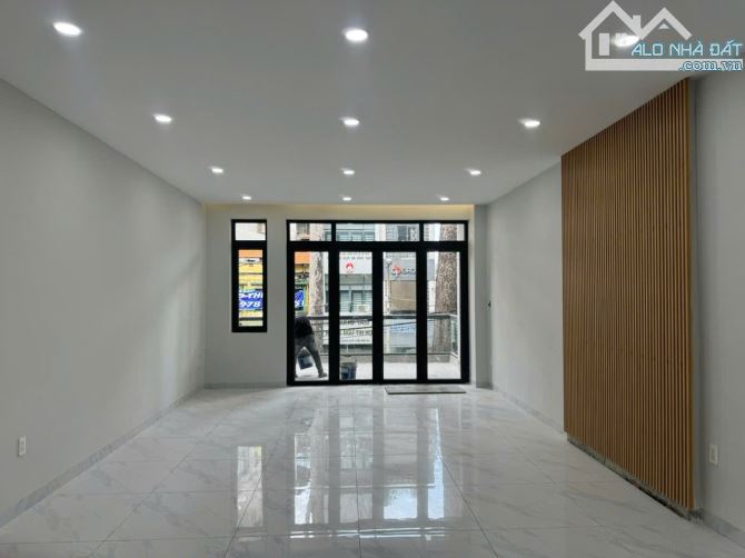 (Hot) Bán nhà MT Trần Quang Khải quận 1. 5.2x20 Vuông. 4 lầu mới. Giá 52 tỷ TL - 2