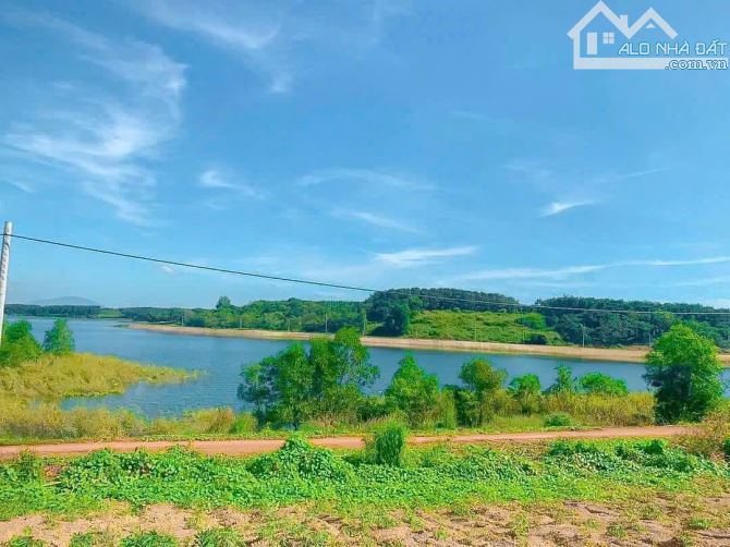 CẦN BÁN VIEW HỒ SÔNG RAY ƯU ĐIỂM ĐẤT RẤT ĐẸP THÍCH HỢP NHIỀU MÔ HÌNH KINH DOANH NGHỈ DƯỠNG - 2