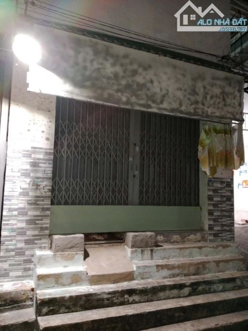 BÁN ĐẤT TẶNG NHÀ CẤP 4 - ĐƯƠNHF LIÊN KHU 5-11-12 - DT: 105 M2 ( 6 x 18 )1 TẤM - 7,8 TY. - 2
