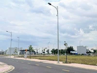 Ngộp cần bán gấp lô đất đường Nguyễn Văn Cừ ngay KCN Nhơn Trạch, 210m2, giá 2ty, SHR - 2
