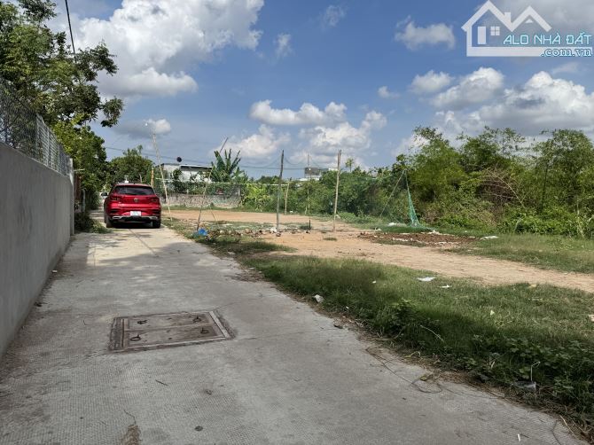 Đất Hẻm Ôtô Trục Thẳng Đồng Khởi Thông Nguyễn Chí Thanh - 2