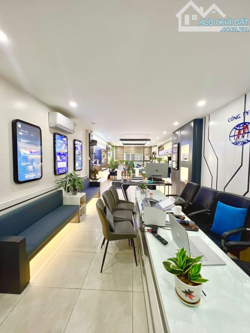 Toà nhà phố Trần Thái Tông, Cầu Giấy 335m2, MT 12m, 7T, T máy, Ô tô, gần Phố, KD chỉ 69 tỷ - 2