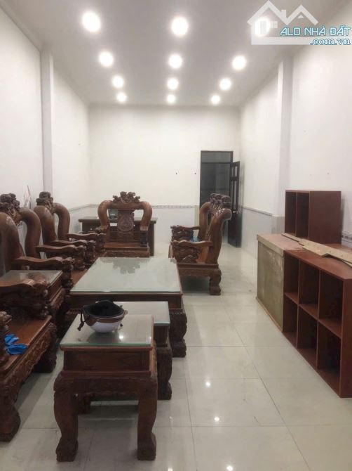 Nhà BTCT, hẻm thông, giáp Q11, sổ vuông - 2