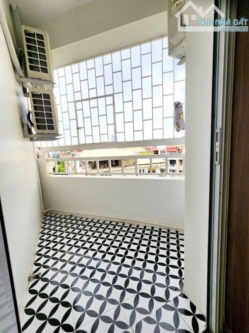 CĂN HỘ STUDIO CHUNG CƯ KĐTM ĐỊNH CÔNG! PHÂN LÔ Ô TÔ TRÁNH, PCCC ĐẢM BẢO, ~50M2 2N2WC 2.TỶ - 2