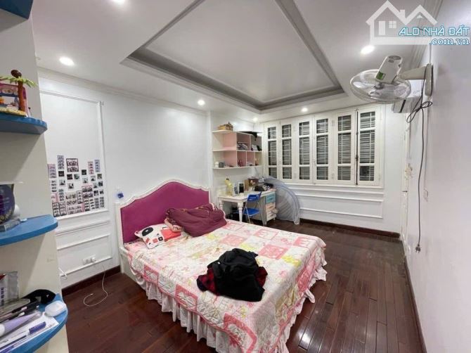 BIỆT THỰ LIỀN KỀ DỰ ÁN VINHOMES GALLERY GIẢNG VÕ. DT 131M2, MT 11M. 4 TẦNG. GIÁ 65 TỶ - 2