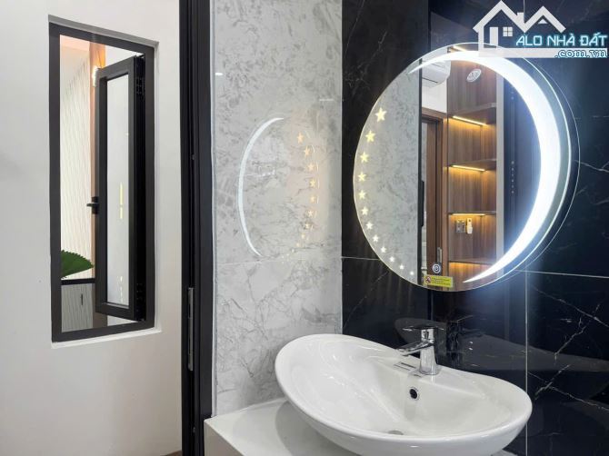 Bán Nhà 3Tầng Đường (10m5) Nguyễn Đình Tựu- DT100m2 -Gần Hà Huy Tập-Thanh Khê - Gía 9,2Tỷ - 3