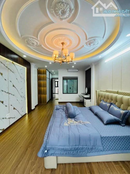 BÁN NHÀ LẠC LONG QUÂN GẦN HỒ TÂY DT 40M 5 TẦNG Ô TÔ VÀO NHÀ DÂN XÂY CỰC ĐẸP GIÁ 14.2 TỶ - 3