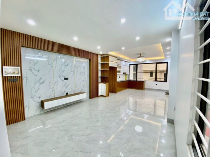 Bán nhà LÔ GÓC phố Bồ Đề, Long Biên, 65m2, 6T Thang máy, Ô tô vào nhà, 18 tỷ - 3