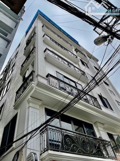 Bán tòa căn hộ cho thuê Tây Hồ 8 tầng 130m2 MT 6m đường ô tô dòng tiền cao