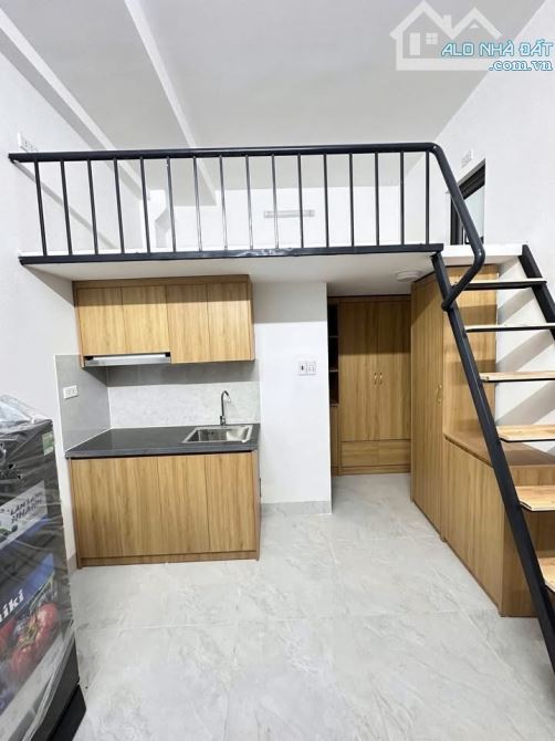 Bán toà CHDV khu vực Ngã Tư Sở - Thanh Xuân. DT 140m2 x 8T. 42 Phòng. Giá 4x tỷ - 3