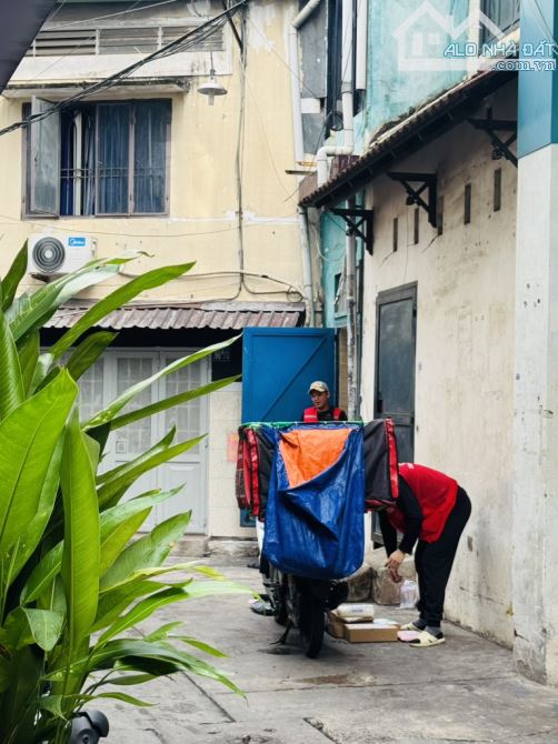 Nhà mặt tiền Trần Bình Trọng 4 tầng , lề đường 6m , đang có 60tr/tháng. - 3