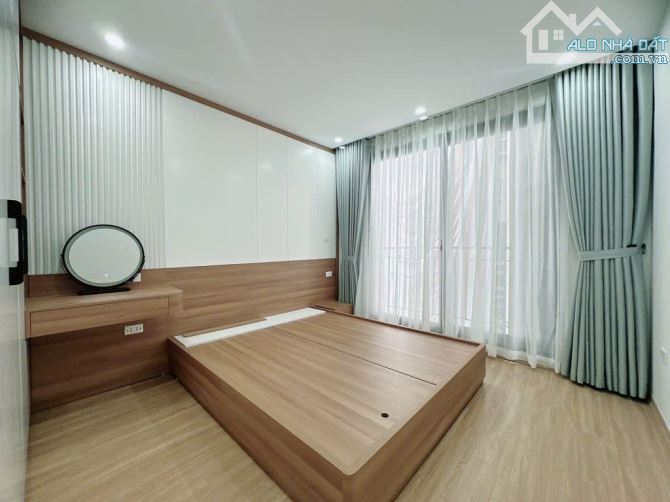 SỐC DUY NHẤT 1 CĂN TRƯƠNG ĐỊNH, Ở LUÔN, SÂN CỔNG ĐỂ XE, 40M2X 6 TẦNG GIÁ CHỈ 7.X TỶ - 3