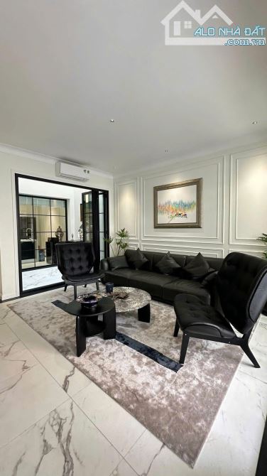 Bán gấp biệt thự MT khu nội bộ VIP Nguyễn Thành Ý,P Đa Kao, Quận 1, DT 8,5 x 17m - 3