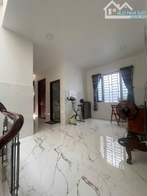 Kế bên Lottle Nguyễn Văn Lượng; gần MẶT TIỀN - dtich4.2*18(3PN) 2 mặt hẻm thông thoáng mát - 3